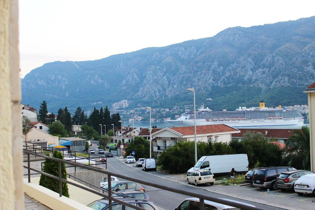 Art Guesthouse Kotor Eksteriør billede